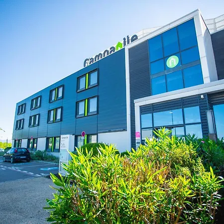 Hotell Campanile Est - La Cite Carcassonne