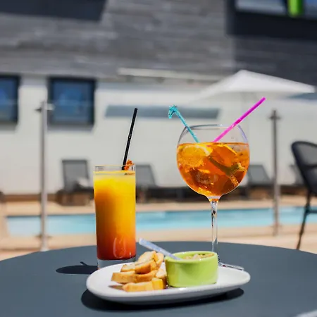 Campanile Est - La Cite 3* Carcassone