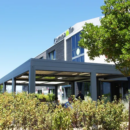 カンパニール エスト - ラ シテ ホテル カルカソンヌ