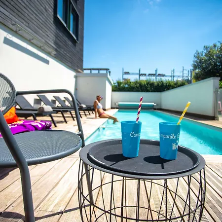 カンパニール エスト - ラ シテ 3* カルカソンヌ