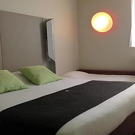 Campanile Est - La Cite Hotel