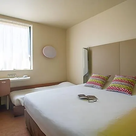 Campanile Est - La Cite 3* Carcassonne