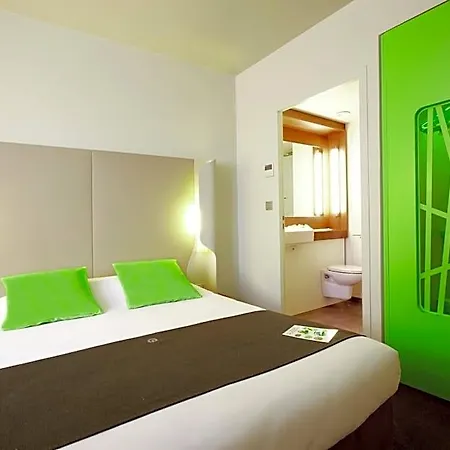Campanile Est - La Cite Hotel