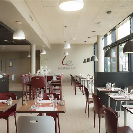 Campanile Est - La Cite 3*