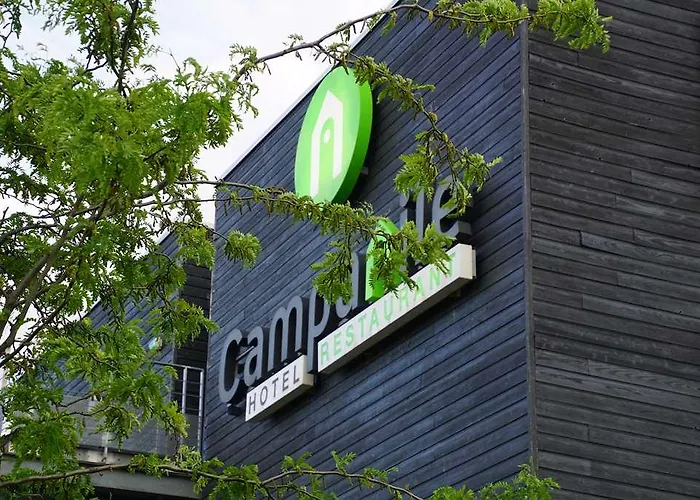 מלון Campanile Est - La Cite 3*