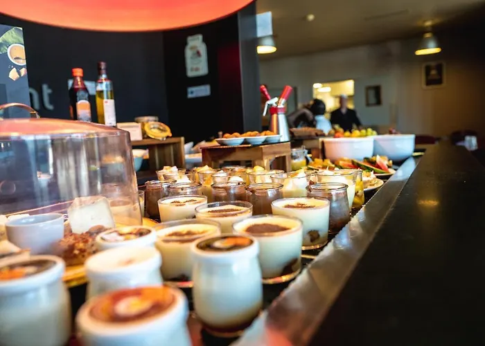 Campanile Est - La Cite 3*