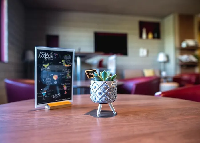 Campanile Est - La Cite Ξενοδοχείο 3*