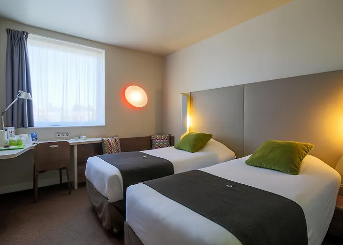 Campanile Est - La Cite