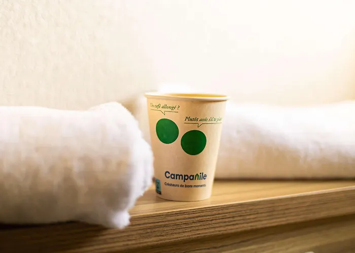 Campanile Est - La Cite 3*