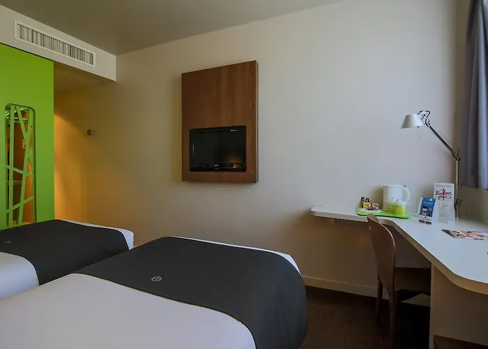 Campanile Est - La Cite Ξενοδοχείο 3*