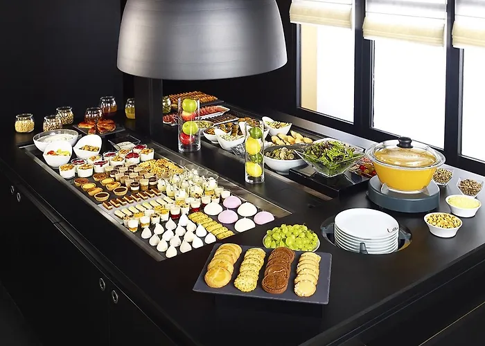 Campanile Est - La Cite